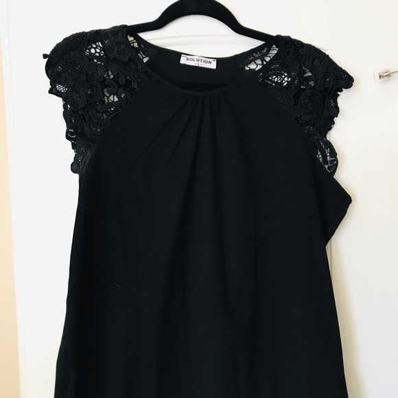 Lace Accent Tank - Picture 3 of 4